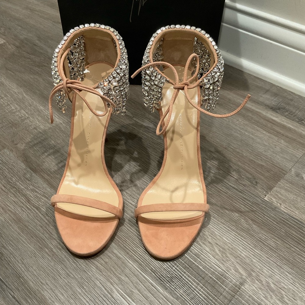 Giuseppe Zanotti Carrie Swarovski Crystal Chandalier Dangle Sandal Heels - Picture 5 of 16